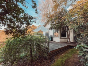 Woolrich Historic Garden Cottage